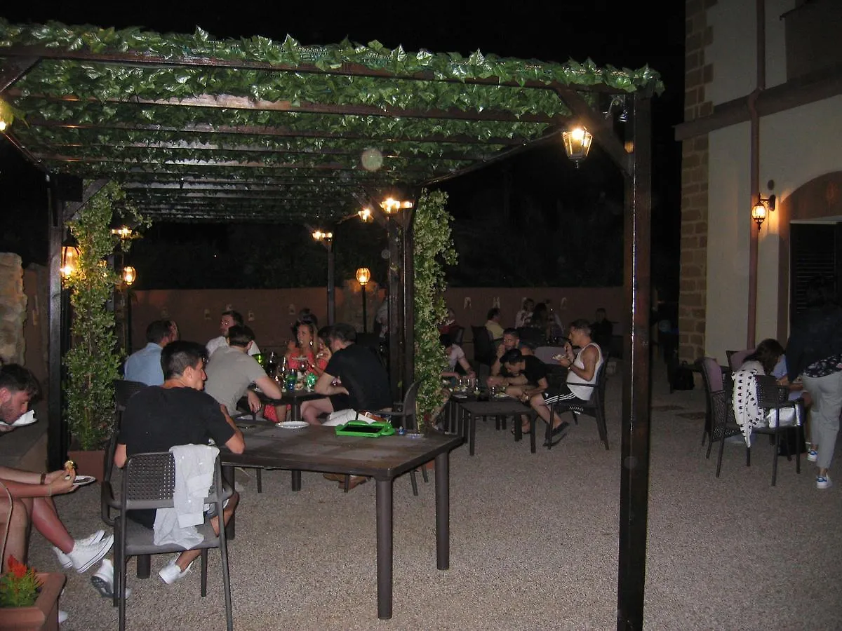 Villa Platani Cianciana 3*,  İtalya